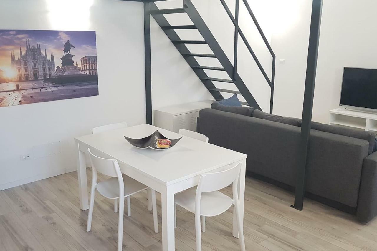 Solari7 Apartment Милано Екстериор снимка